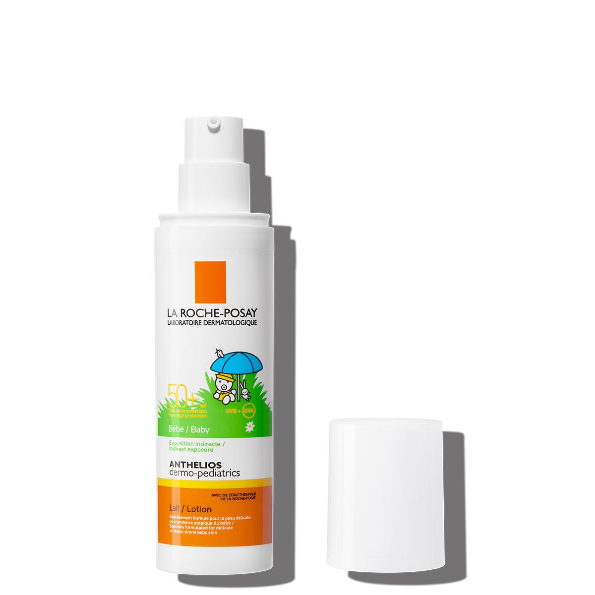 Crème solaire La Roche-Posay Anthelios Dermo-Pédiatrie pour bébé avec un facteur de protection solaire élevé SPF 50 sur fond blanc, avec le bouchon ouvert.