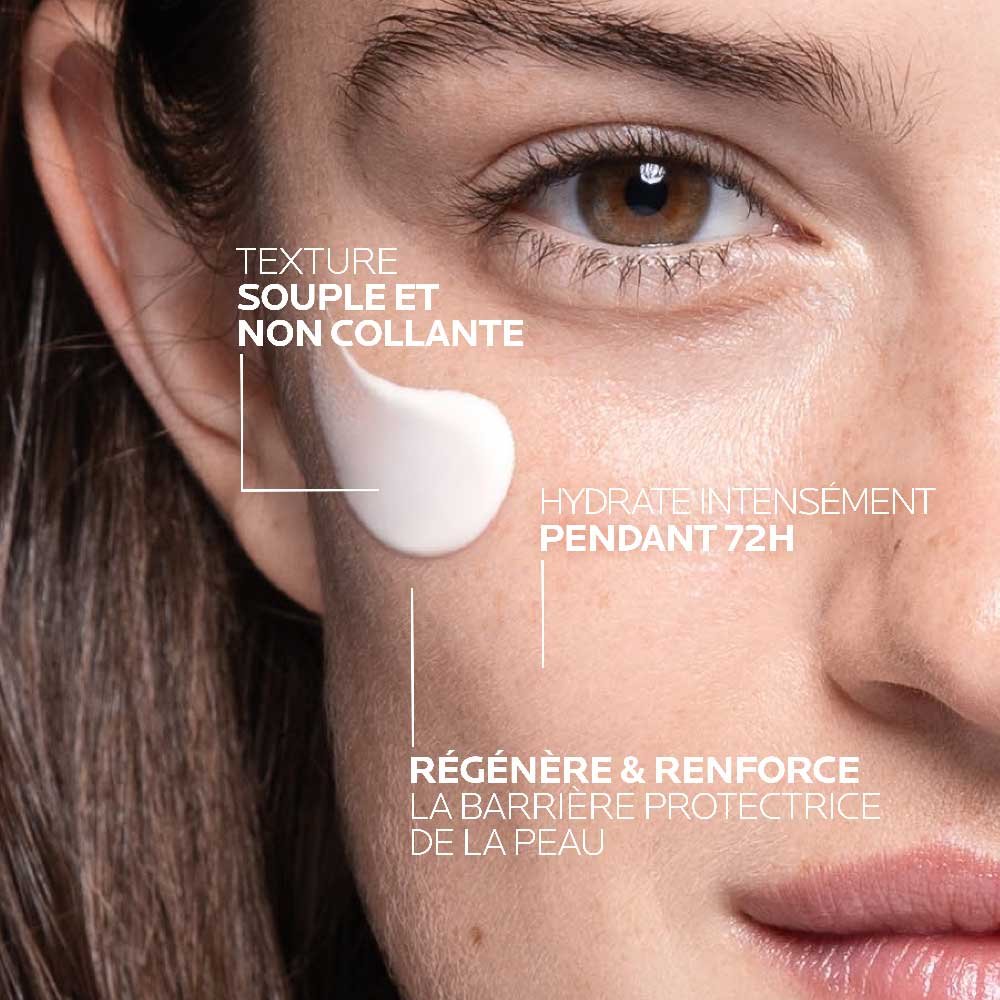 Femme avec crème sur la joue, hydratation 72h, renforce barrière cutanée
