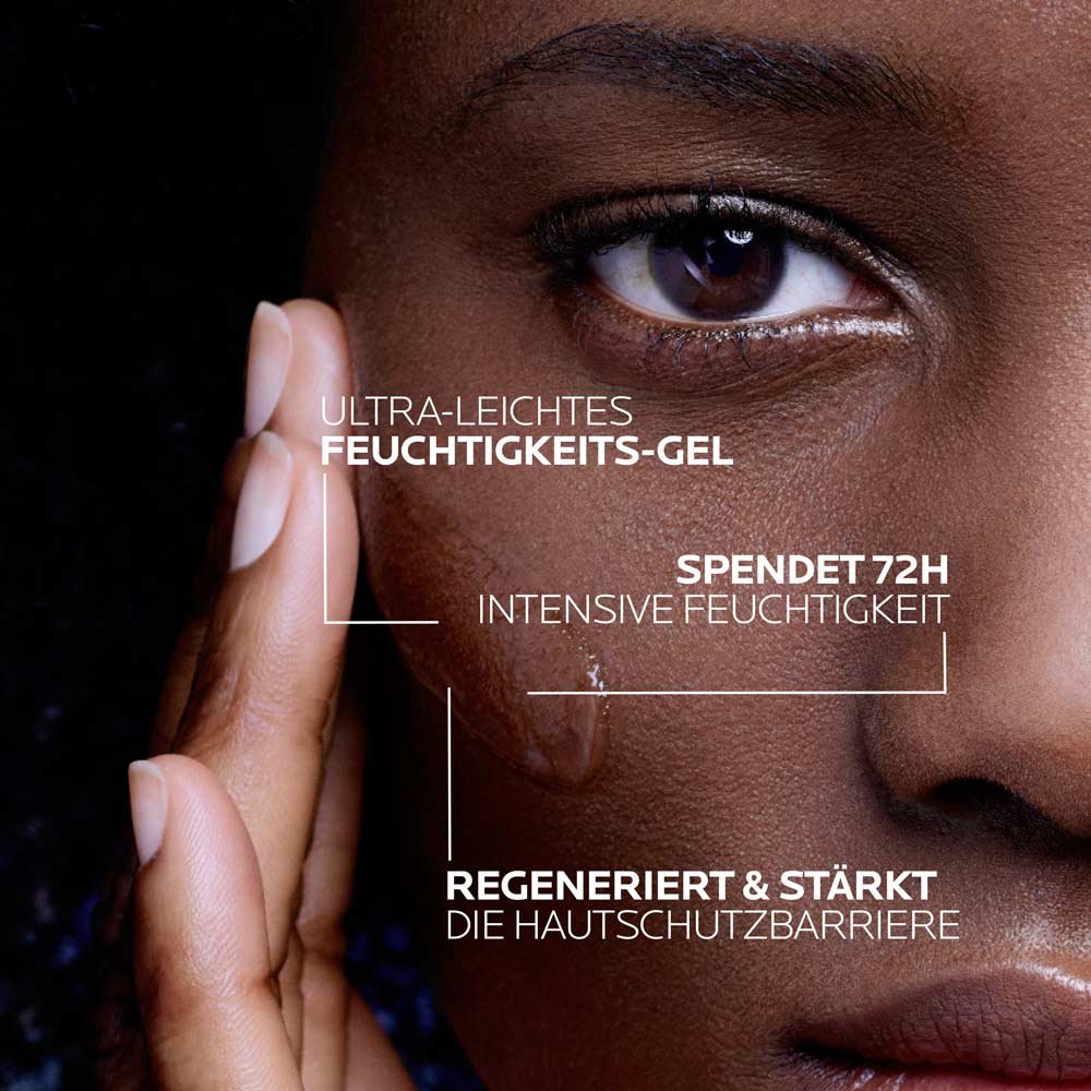 Frau trägt Creme auf das Gesicht auf dazu Hinweise zu den pflegenden Eigenschaften des Gels. Feuchtigkeit und Regeneration